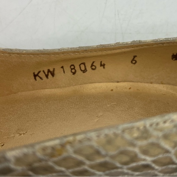 Stuart Weitzman Animal Print Pointy Heels - Size 6 - G73-4 - Picture 8 of 8